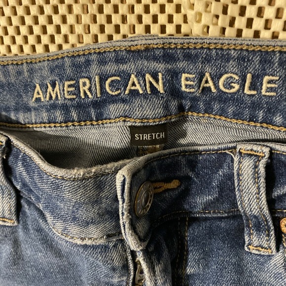 American Eagle Mom Jean High Waisted Tapered Leg Denim Stretch Jeans 6 Reg - Picture 4 of 6